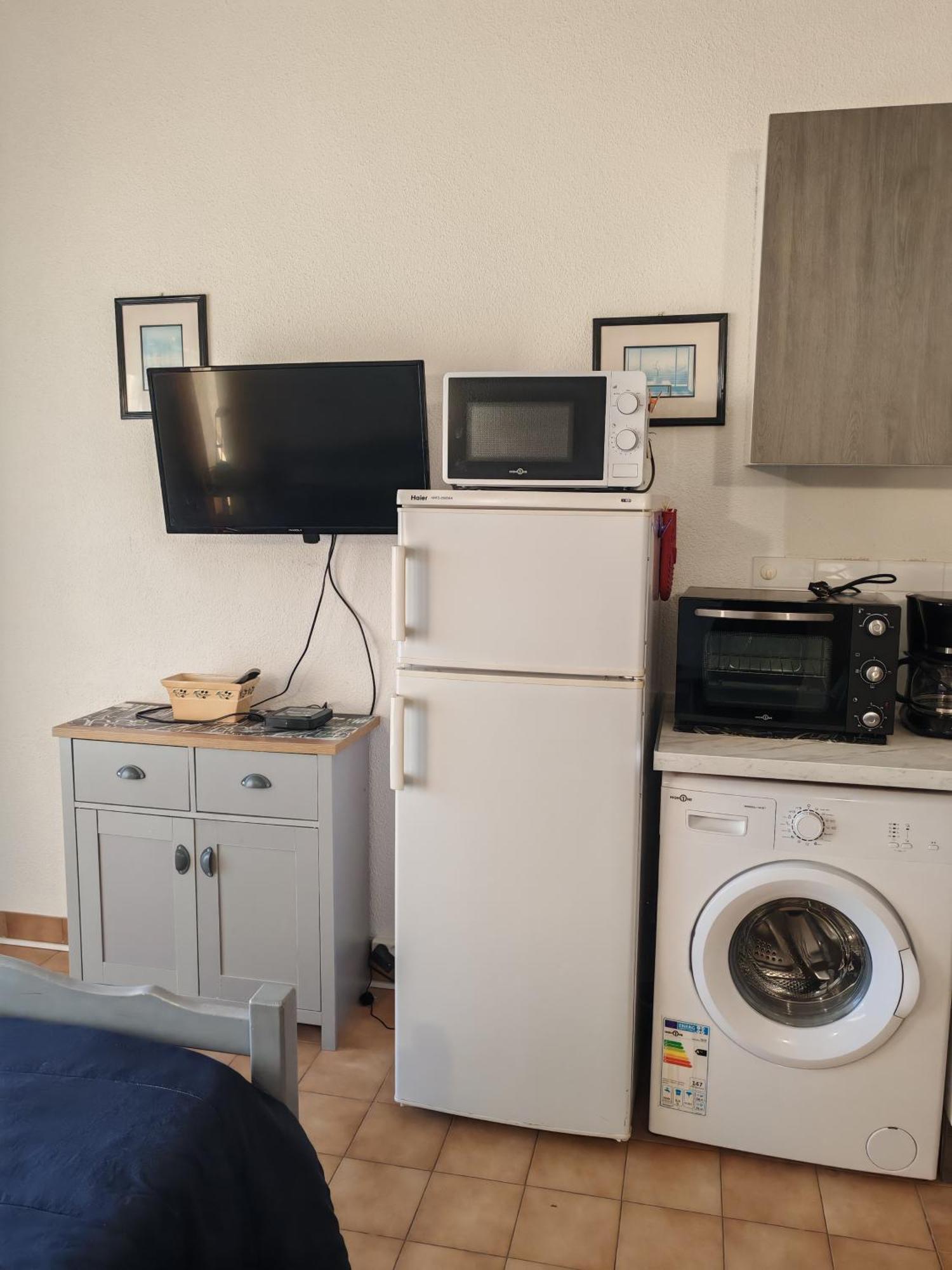Studio 34 Curistes/Vacanciers Balaruc-les-Bains Exteriér fotografie